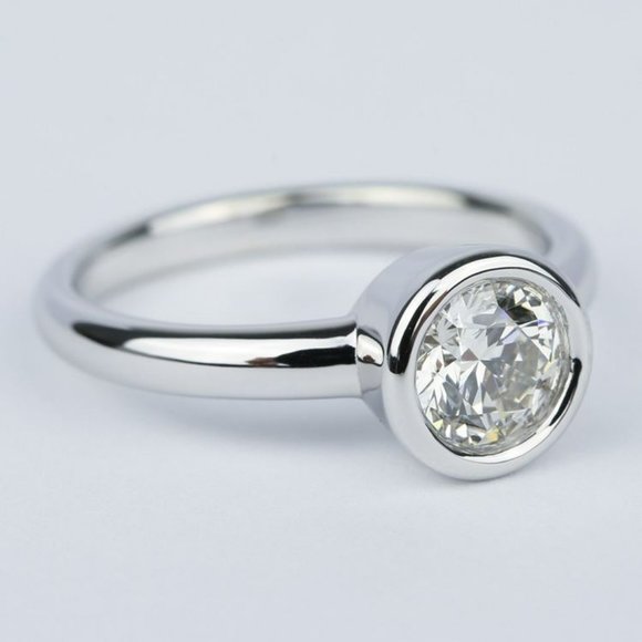 1 Ct Solitaire Lab Grown Diamond Engagement Ring - Picture 3 of 4